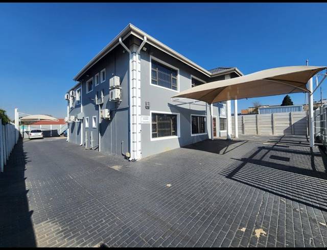 BUSINESS FOR SALE IN NEW REDRUTH